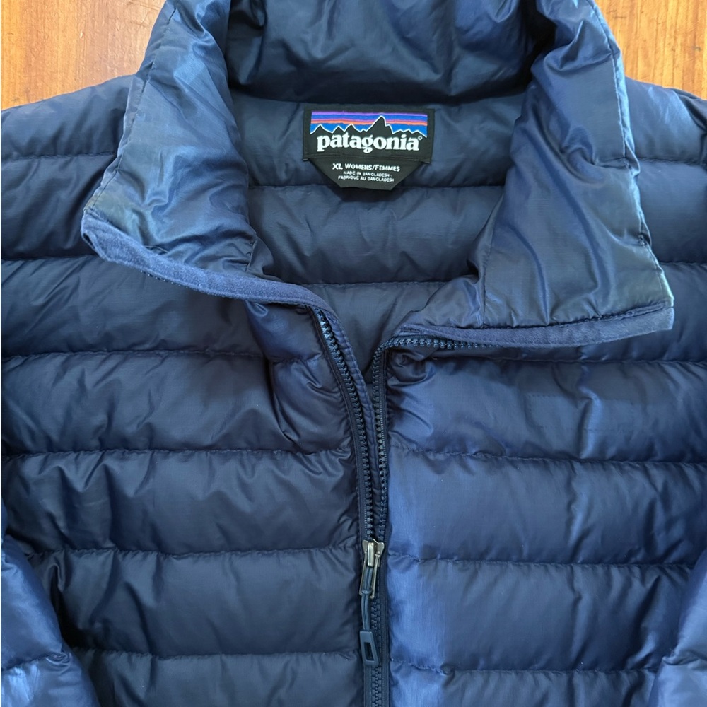 Patagonia Navy Blue Puffer Jacket